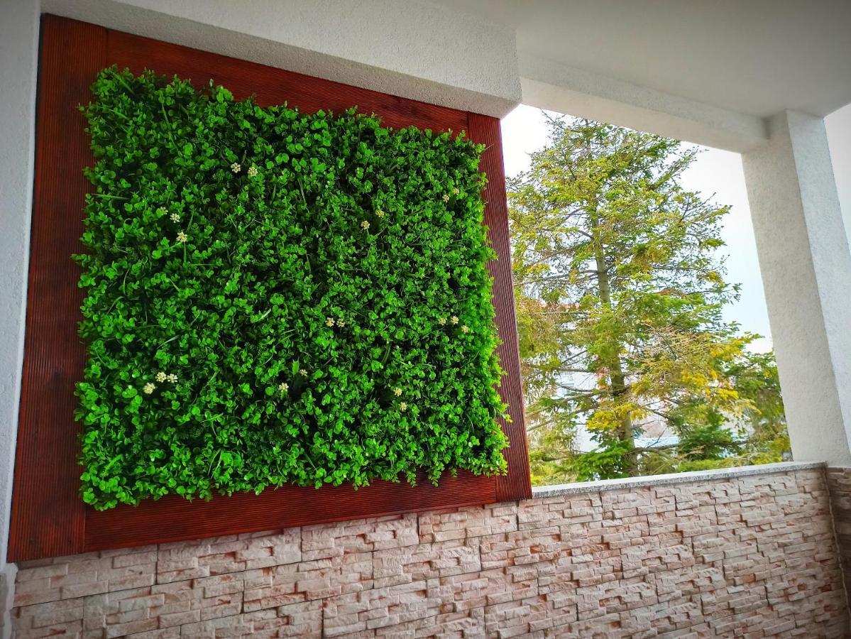 Apartman Aurelius - Private Parking Osijek Exterior photo